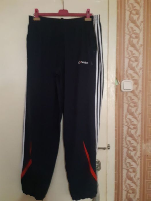 Продается спортивное трико