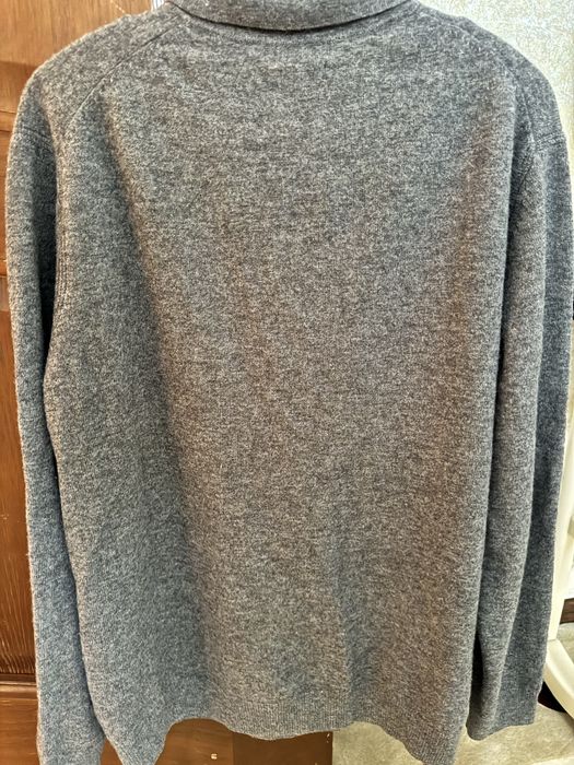 Мужской свитер Massimo Dutti