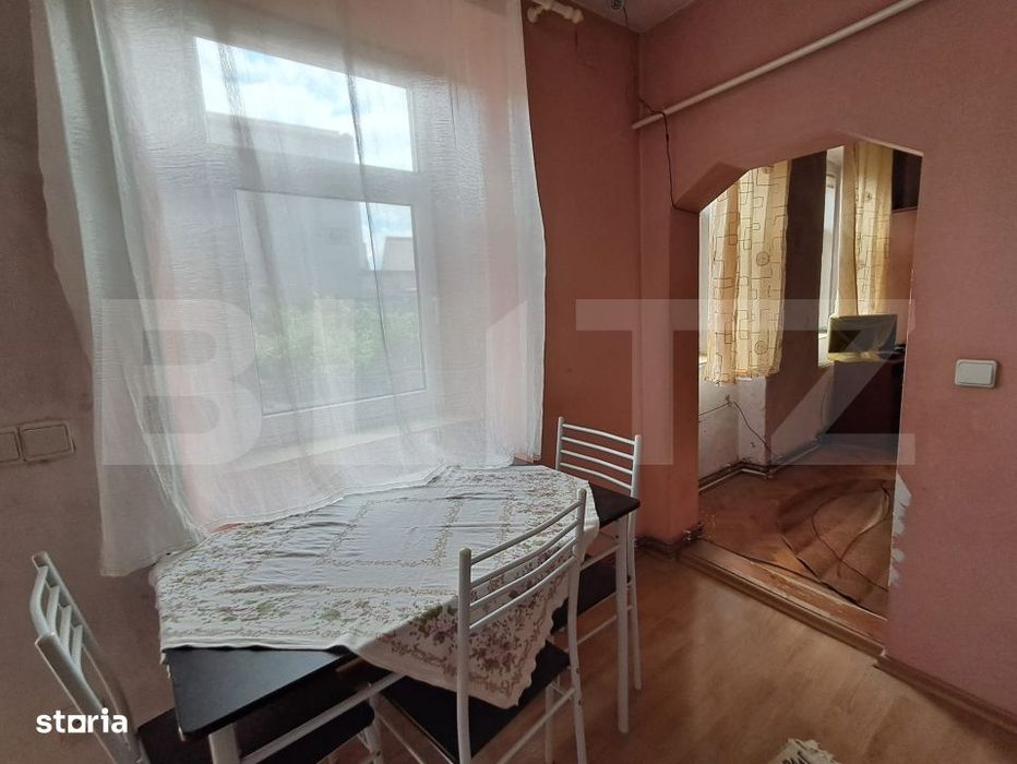 Casa Individuala Etaj si Demisol, zona Reghin