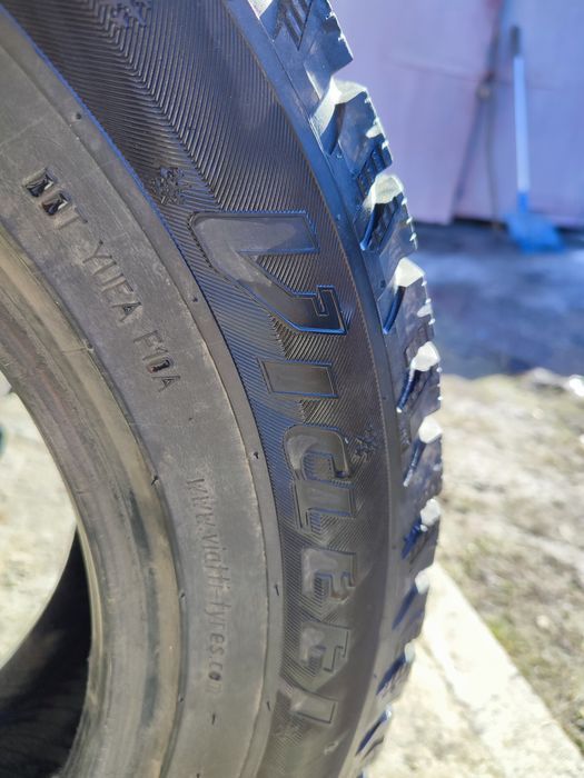 Резина 215,65,16 зима