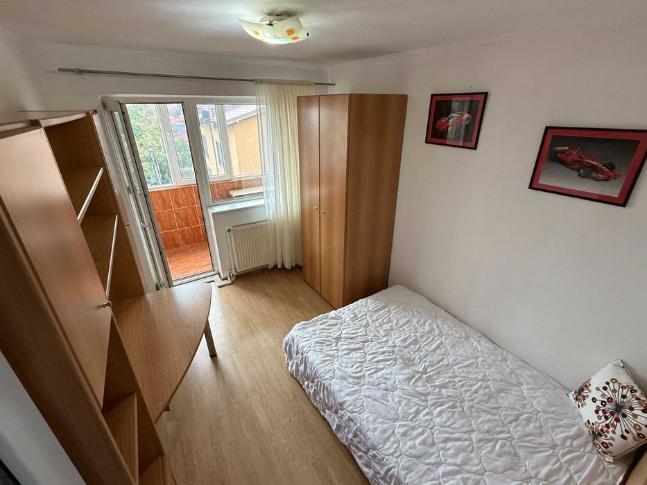 Inchiriez apartament 4 camere Eforie Nord