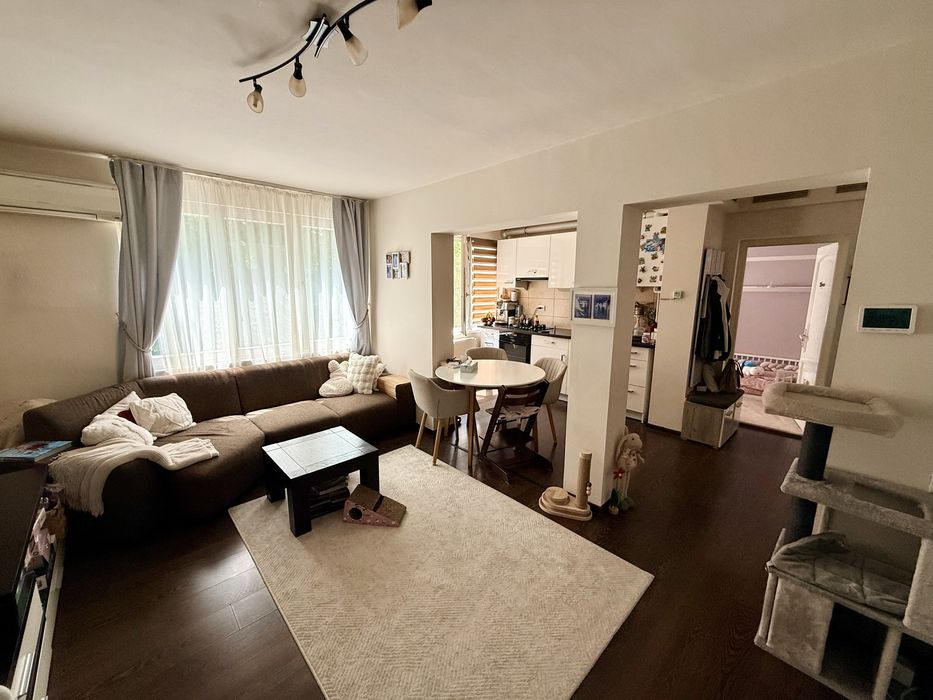 Apartament de vânzare, 3 camere, Cornișa, str. Victor Babeș