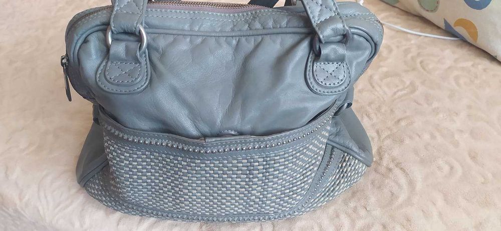 Дамска чанта естествена кожа