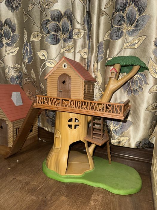 Продам Детский Деревянный Дом (Мини-Городок)