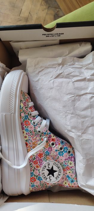 Converse 24,5см.Чисто нови