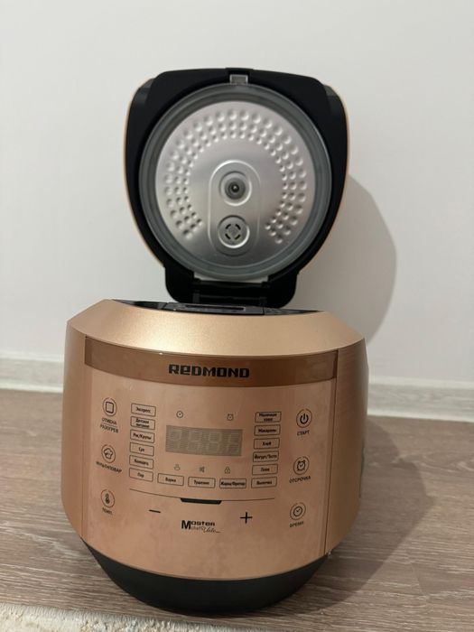 Мультиварка Redmond