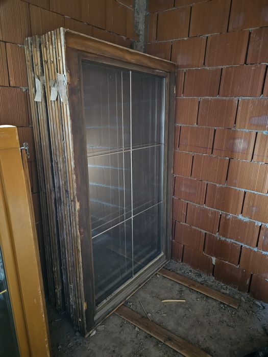 Vand Geamuri termopan cu tâmplărie din lemn