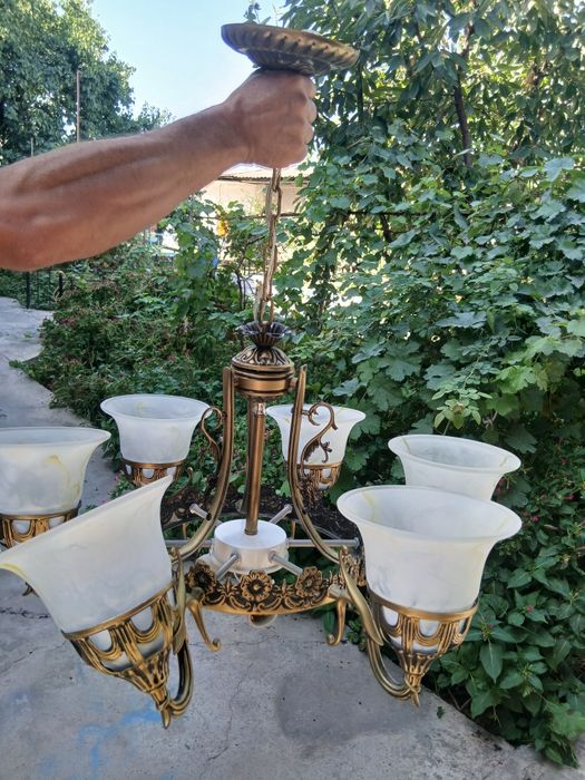 Люстра 3 дона ,продаётся Люстра