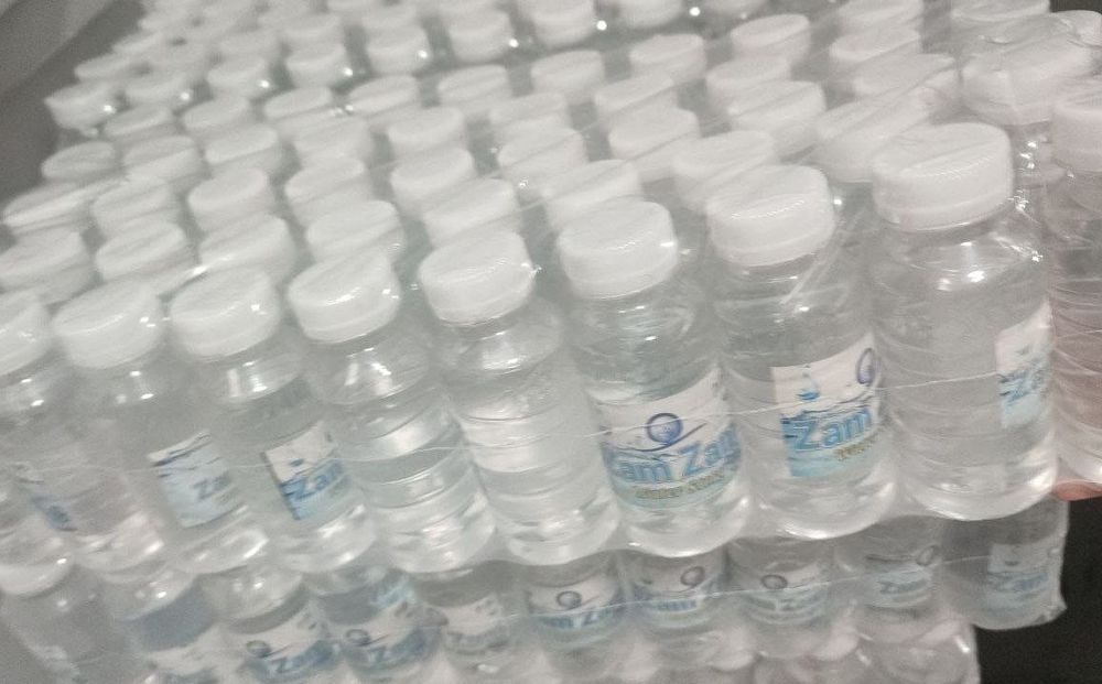 Вода ЗАМ ЗАМ 100мл /  ZAM ZAM suv 100ml.