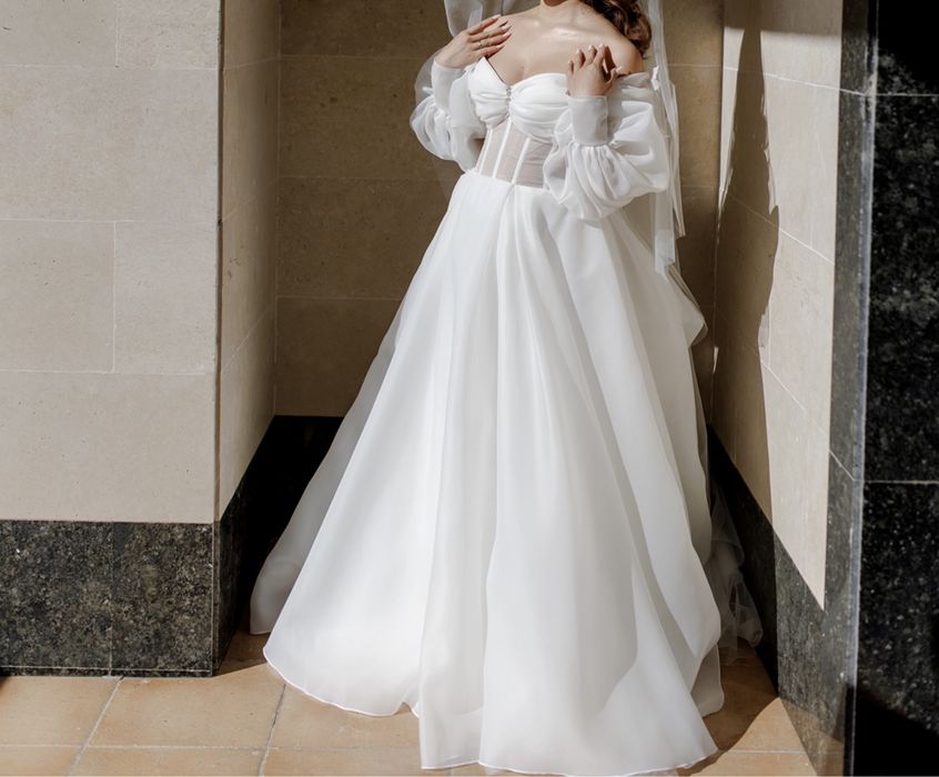 Свадебное платье