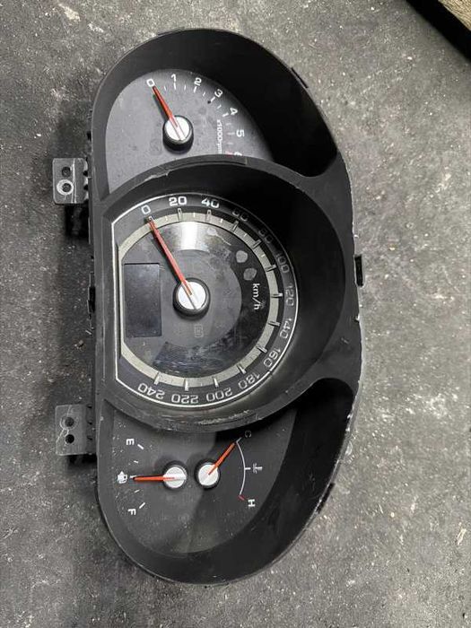 Щиток приборов Kia Sportage TLX