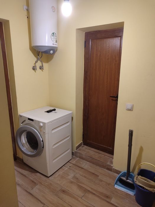 Дава се под наем Двустаен апартамент в Кюстендил, Център - 67 кв.м за 204 € - Снимка #8