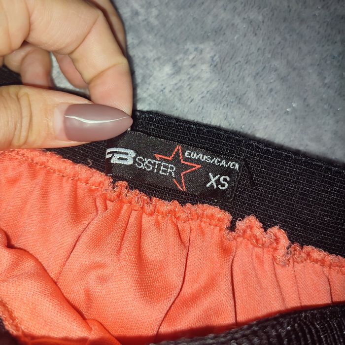 Дамска лятна къса пола XS-M