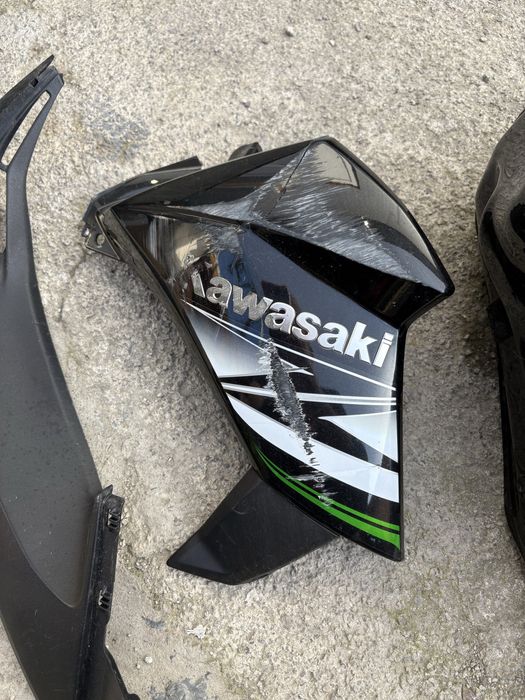 Kawasaki Z800 части