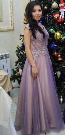 Вечерние платья модная