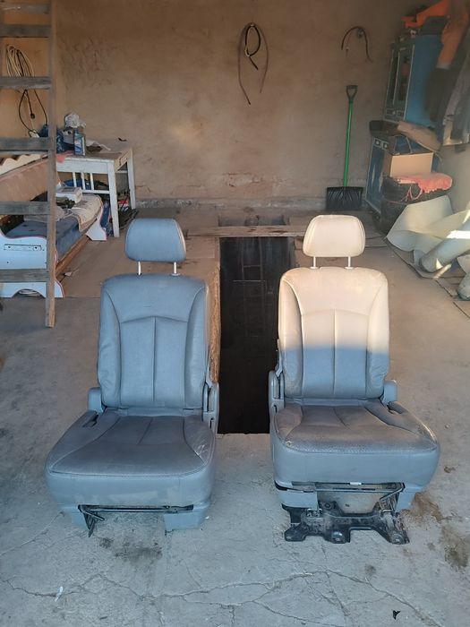 Сиденья от мазды мпв