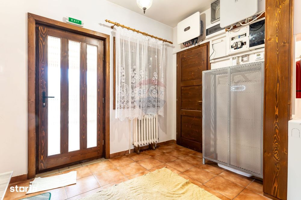 Cabana cu 7 camere de vânzare, 387 mp utili, 1300 mp teren!