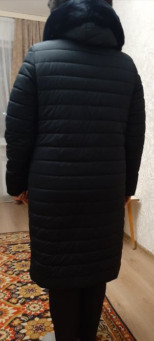 Продаю пуховик женский