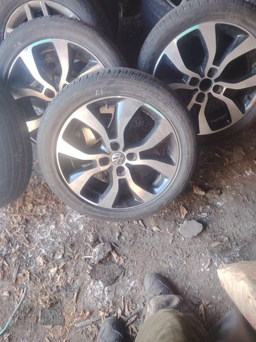 Продам диски с летней резиной
