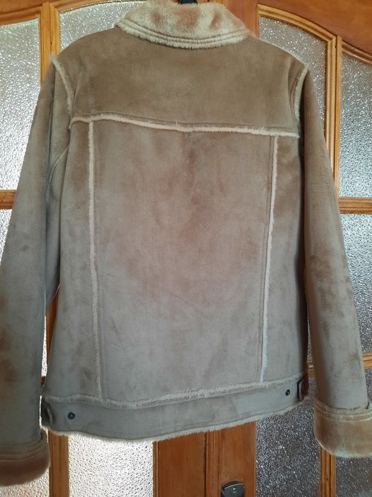 Продам женскую куртку.