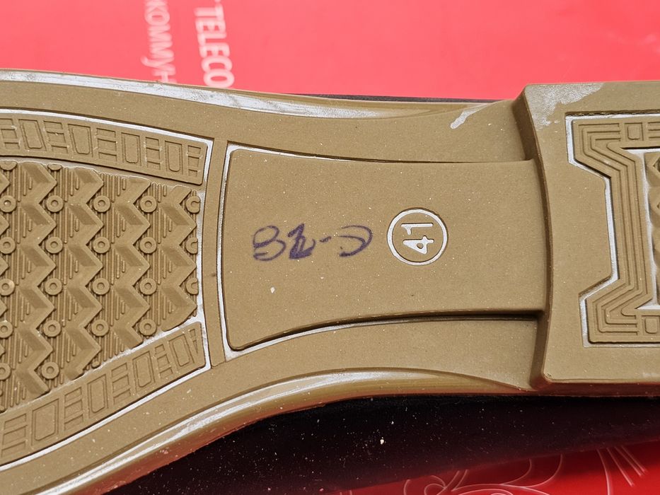 Качественная обувь от производителя.