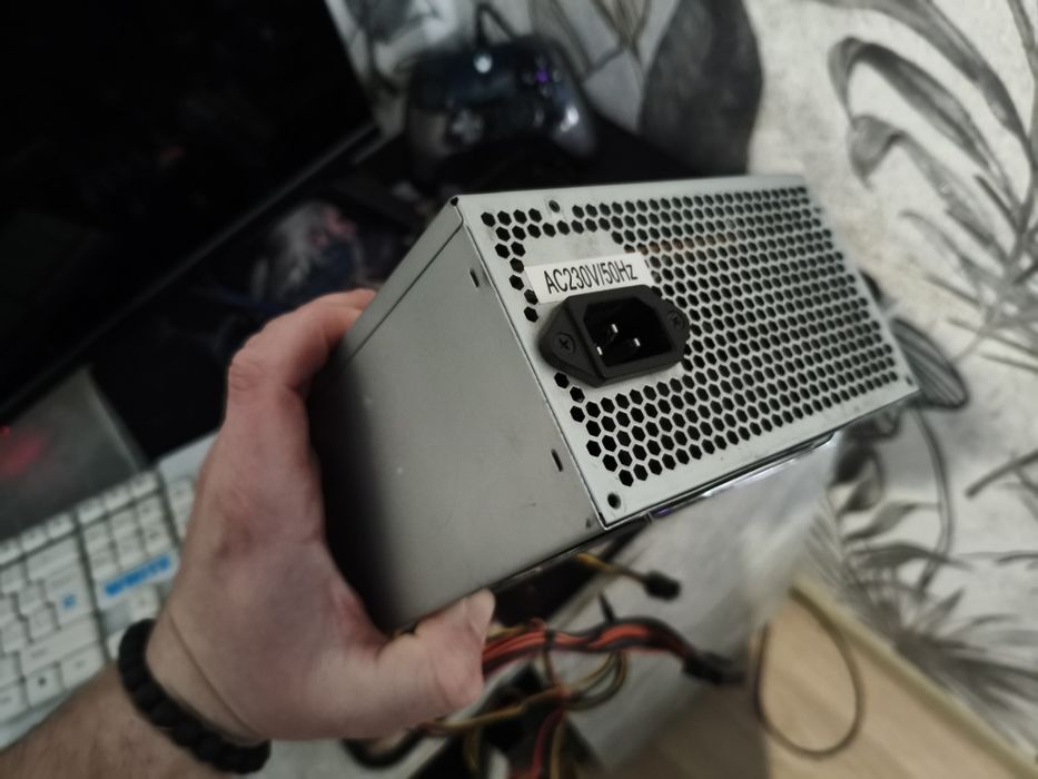 Продам блок питания