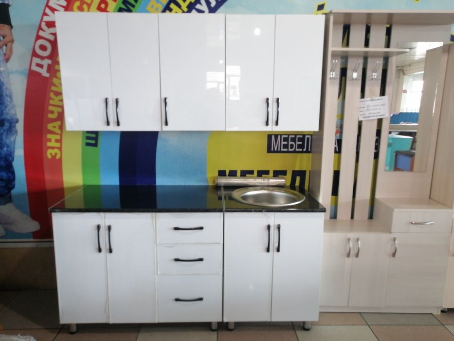 Продам кухонный гарнитур в Алматы