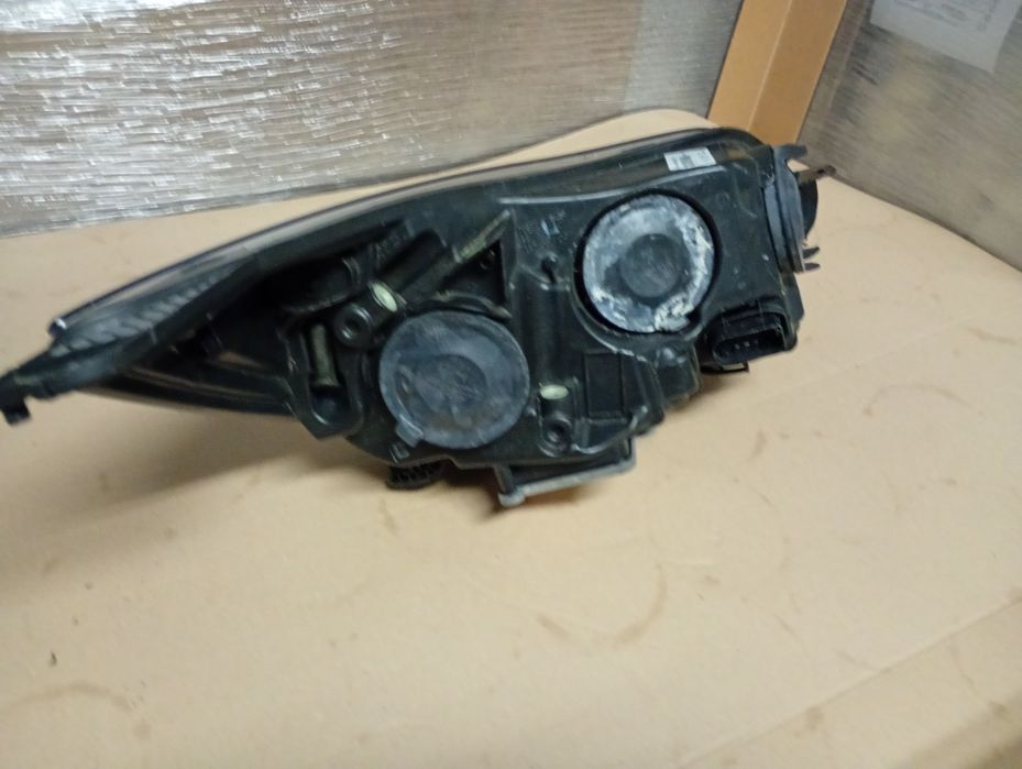 Фар за Форд фокус мк3