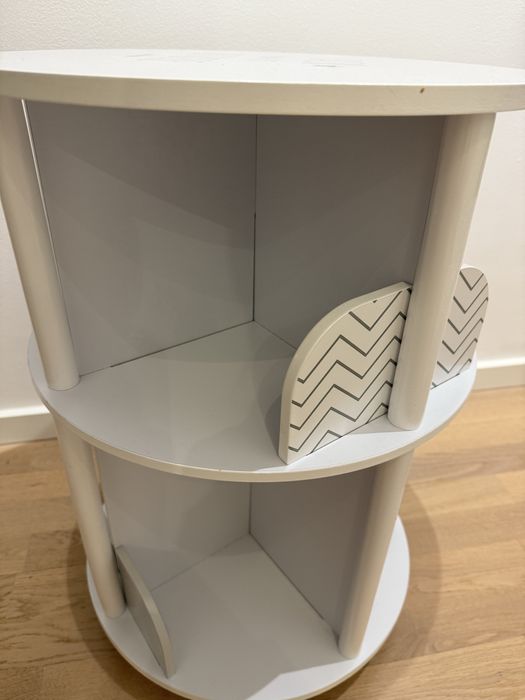Bibliotecă si noptiera rotundă pentru copii