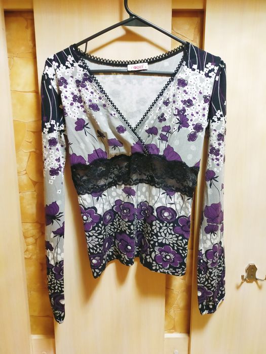 Женские платья, кофты