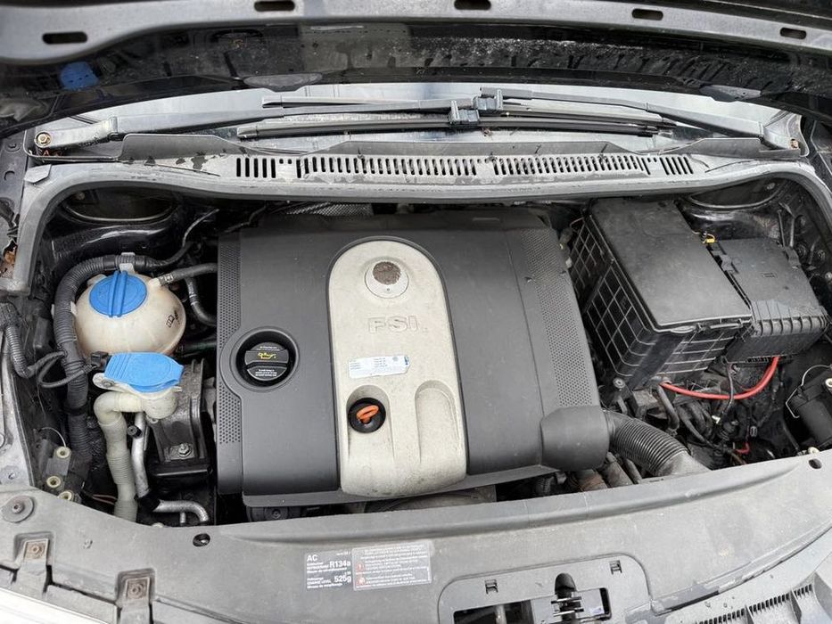 •VW Touran 1.6 FSI 116кс. Бензин на ЧАСТИ Имам и 1.9 tdi 105кс/2.0 140