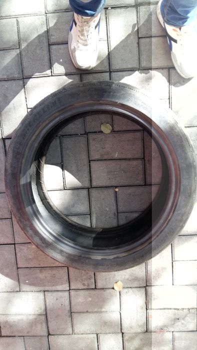 Продам всезезонную шину 245/45/19