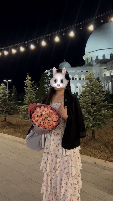Белое вечернее платье