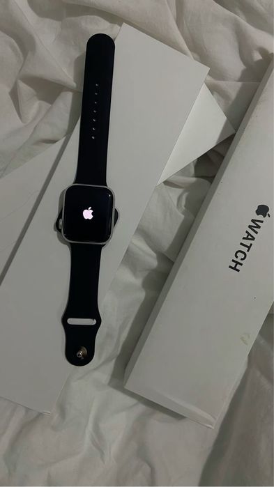 Apple Watch SE первого поколения