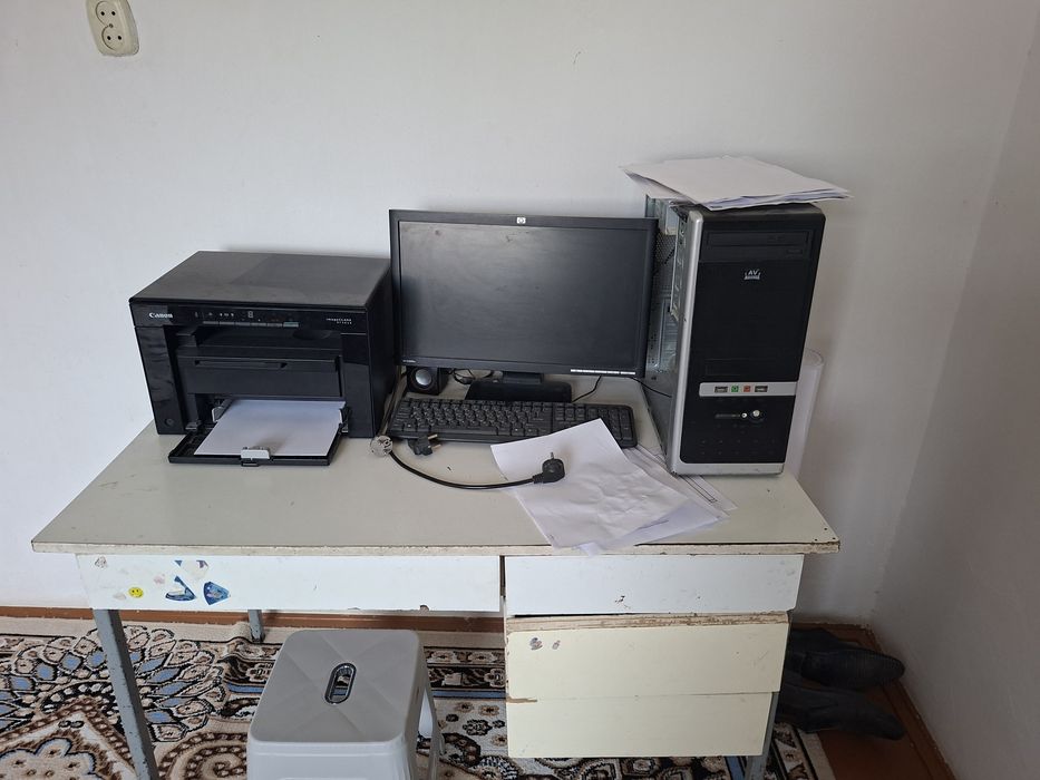 Компьютер принтер