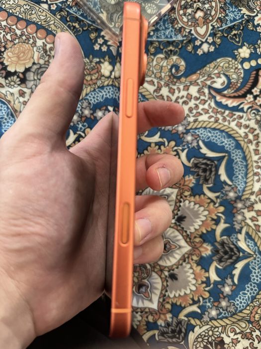 Srochna sotiladi Iphone 17 pro max orange  256gb