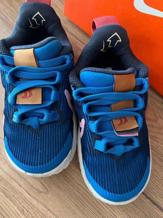 Детски маратонки Nike - размер 22
