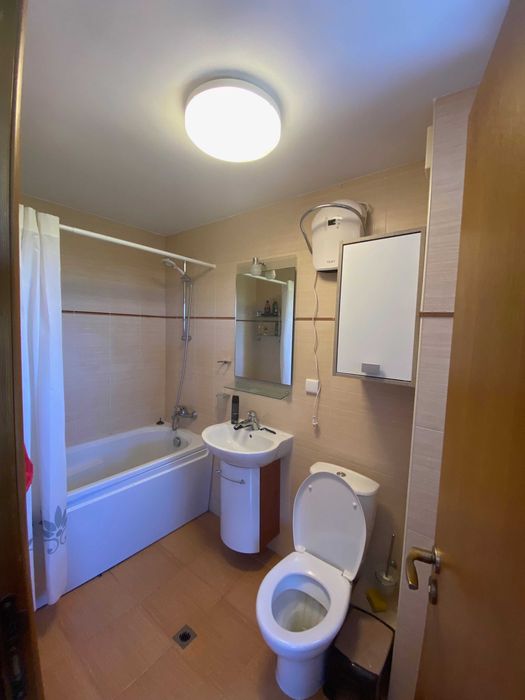 Апартамент 4стаен-Ам. колеж