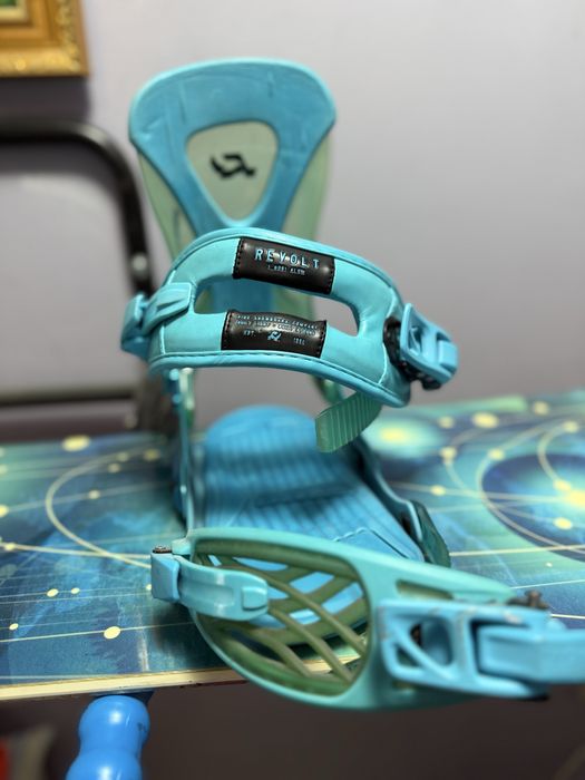 Сноуборд DC с креплениями RIDE