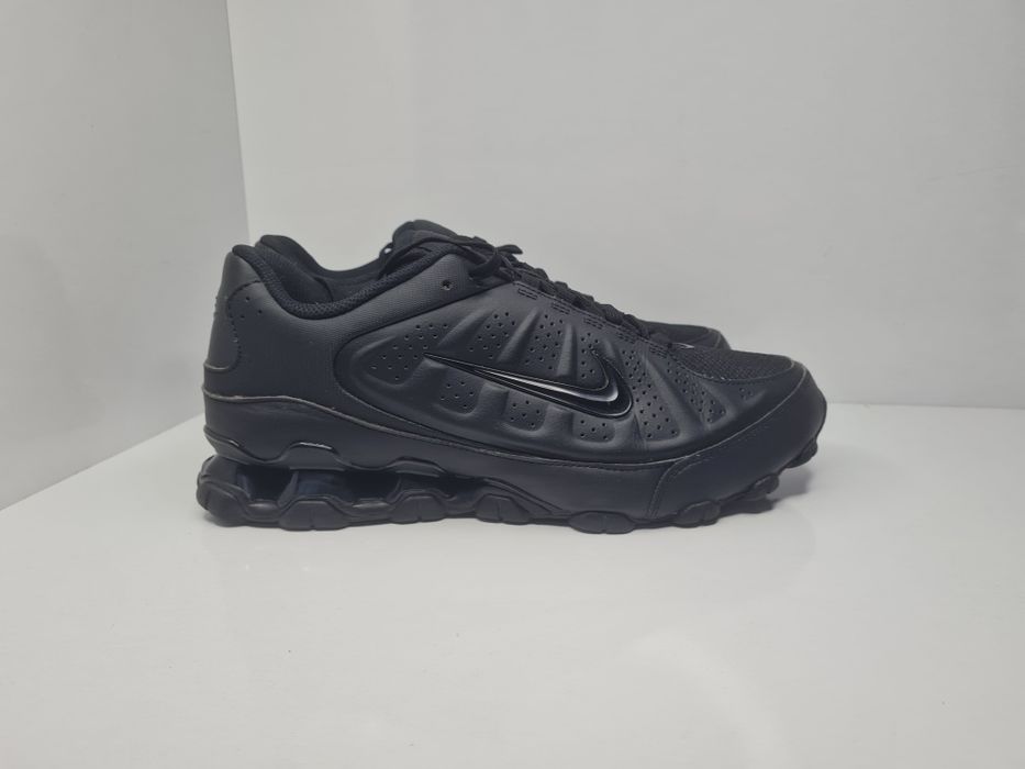 Маратонки Nike Reax 8

Чисто нови с кутия.

Размер 42 стелка 26.5 см.

Цена 70 евро.