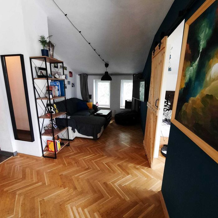 Тристаен апартамент в Карпузица