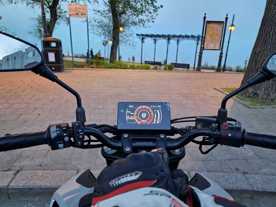 Cf Moto 300 NK, 2023