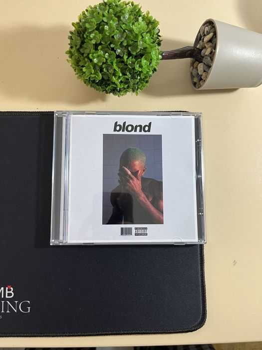 CD Frank Ocean Blond