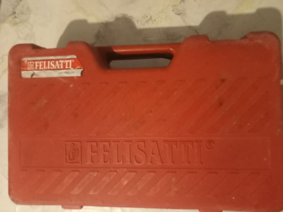 Продам перфоратор пользовались пару раз