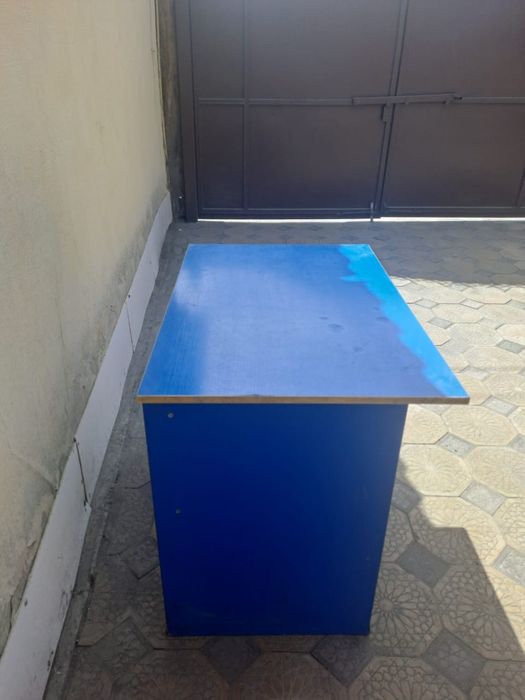 Продам стол хорошем состоянии.