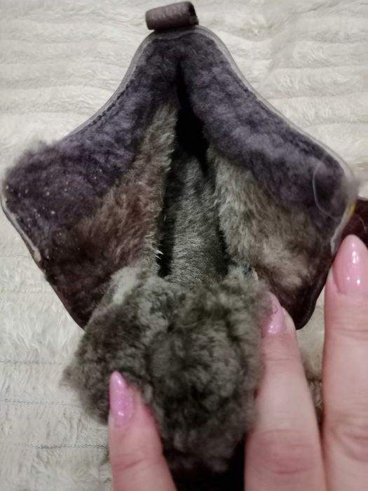 Продам детские ботинки