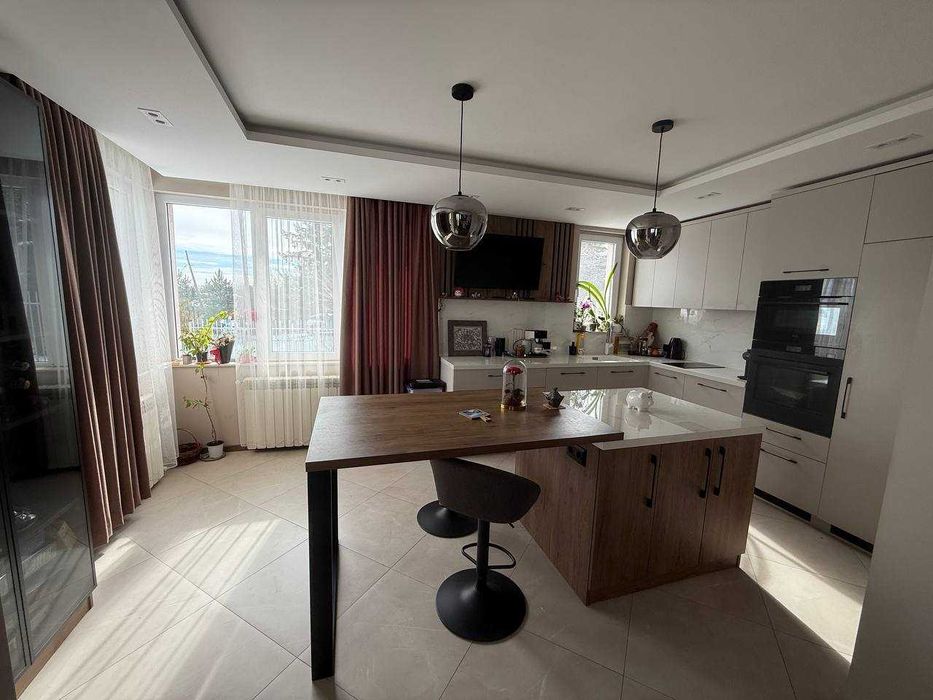 Къща в Горна Баня   простор, качество и спокойствие.