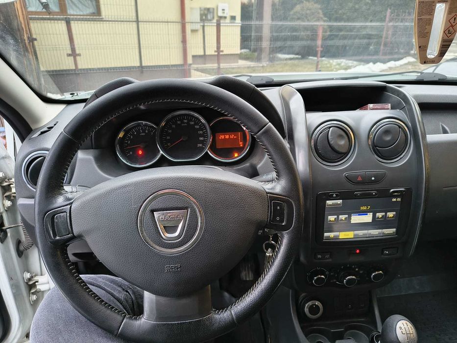 Dacia Duster 1.6 , Benzina + GPL , 4X4 , an fabricatie 2014, 303000 km