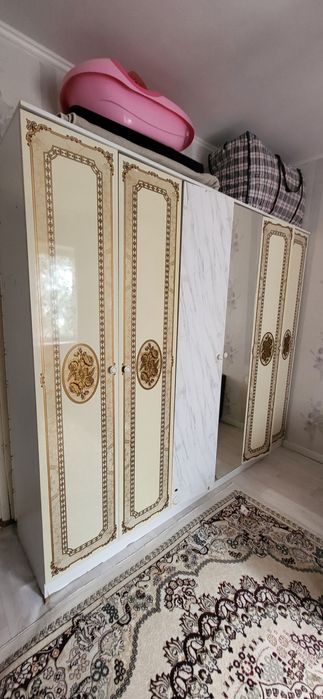 Шифонер срочно продам