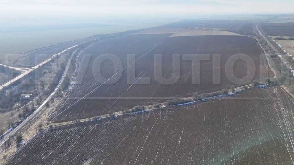 Продава се Парцел в Елин Пелин - 30000 кв.м за 8 €/кв.м - Снимка #4